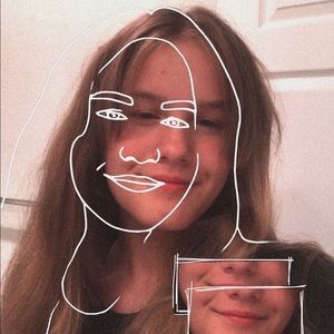 Meet your Posher, Chloe